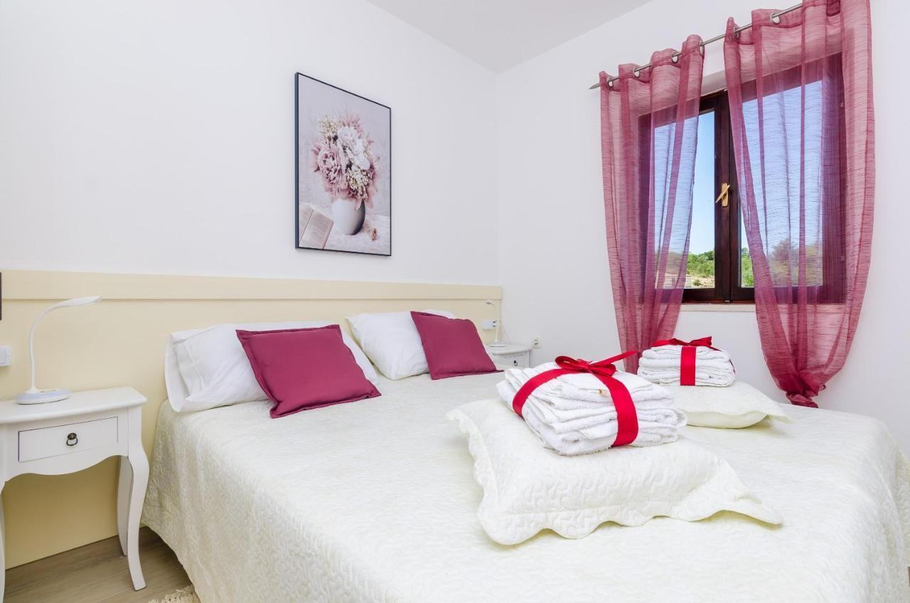Apartments Melany Slano Luaran gambar