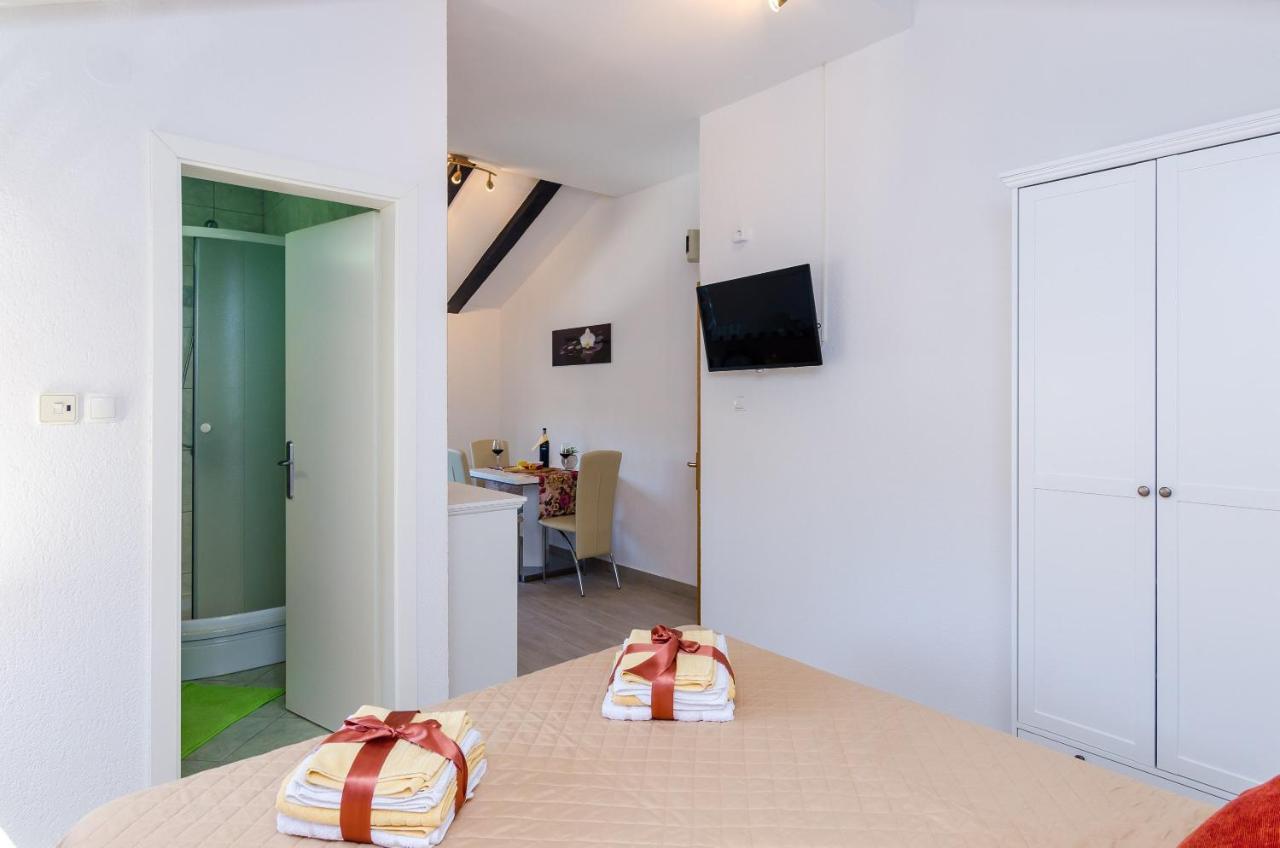 Apartments Melany Slano Luaran gambar