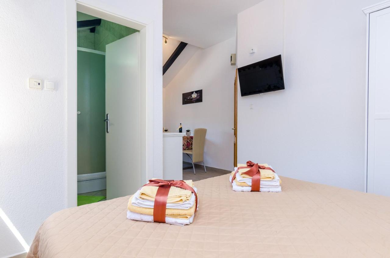 Apartments Melany Slano Luaran gambar