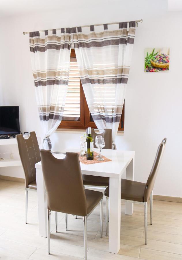 Apartments Melany Slano Luaran gambar